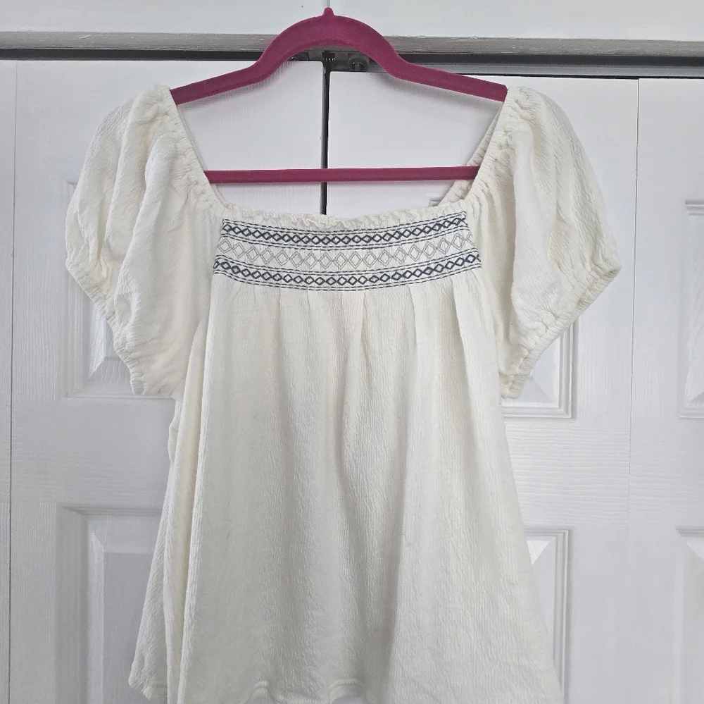 Madewell Seahorse Embroidered Puff Sleeve Smocked Blouse - Picture 4 of 6